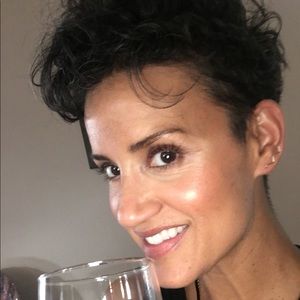 Meet your Posher, Taryn